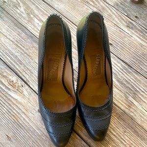 Salvatore Ferragamo Black 4.5’ Pumps